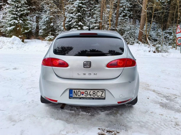 seat-leon-2-16i-stylance-75kw-big-3