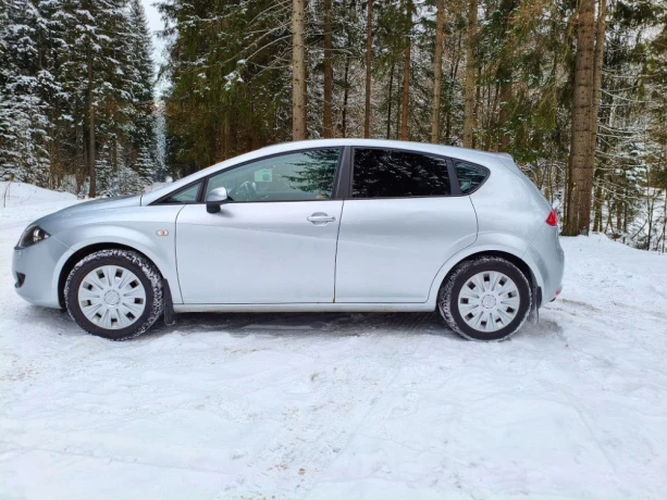seat-leon-2-16i-stylance-75kw-big-1