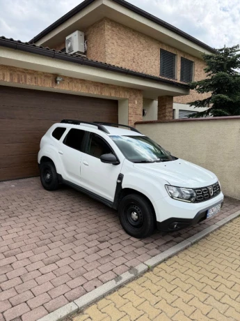 dacia-duster-15-blue-dci-115-comfort-4x4-84kw115hp-m6-big-0
