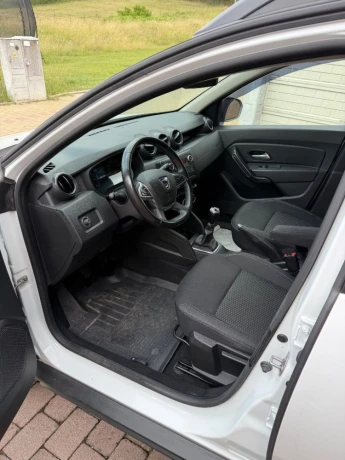 dacia-duster-15-blue-dci-115-comfort-4x4-84kw115hp-m6-big-3