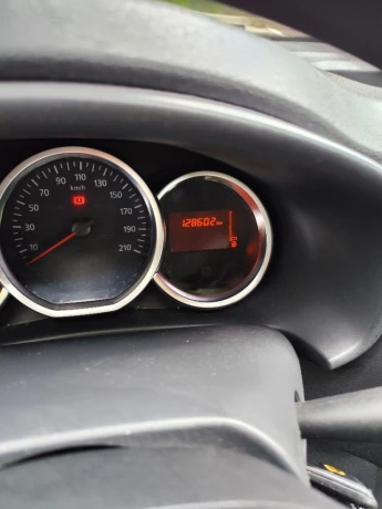 dacia-sandero-09-tce-ss-lpg-open-66kw90hp-m5-big-2