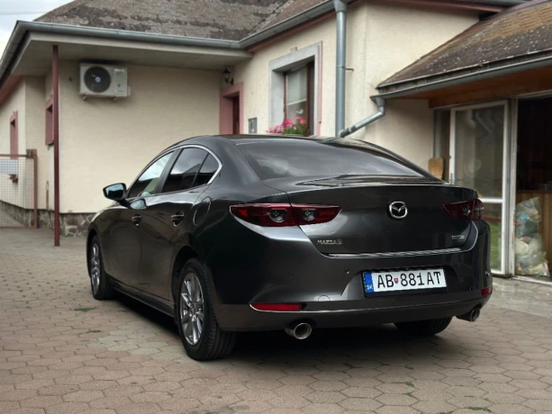 mazda-3-20-skyactiv-x180-gt-132kw180hp-m6-big-2