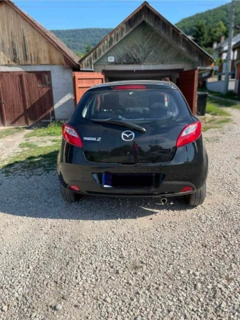 mazda-2-13i-ce-55kw75hp-m5-big-1