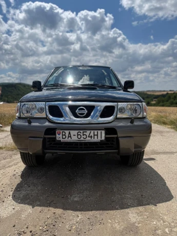 nissan-terrano-27-tdi-comfort-92kw125hp-m5-big-2