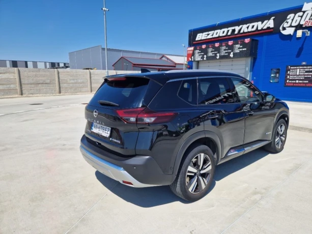 nissan-x-trail-e-power-e-4orce-4x4-tekna-7-miest-sr-zaruka-4x-zimne-gumy-komplet-big-3