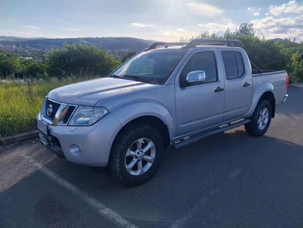 nissan-navara-uprava-big-0