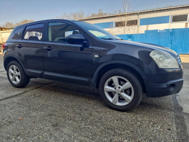 nissan-qashqai-20-dci-110-kw-lounge-4x4dovoz-taliansko-bez-korozie-big-1