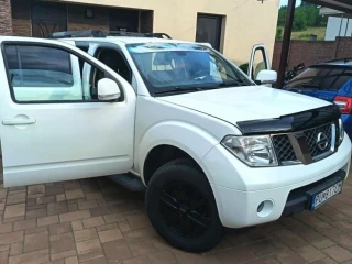 nissan-pathfinder-v-zachovalom-stave