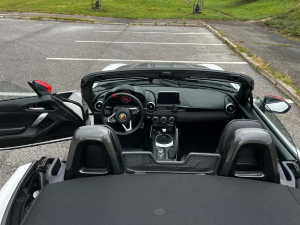 fiat-124-spider-cabrio-125kw-manual-big-2