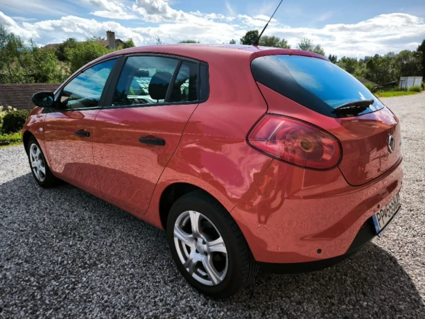 fiat-bravo-14-16v-active-66kw90hp-m6-big-1