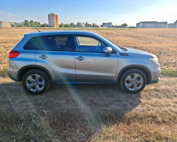 suzuki-vitara-16-vvt-premium-4wd-88kw120hp-m5-big-2