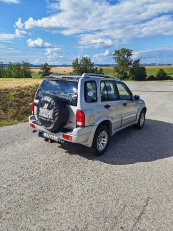 suzuki-grand-vitara-20-td-abs-ac-80kw109hp-m5-big-2