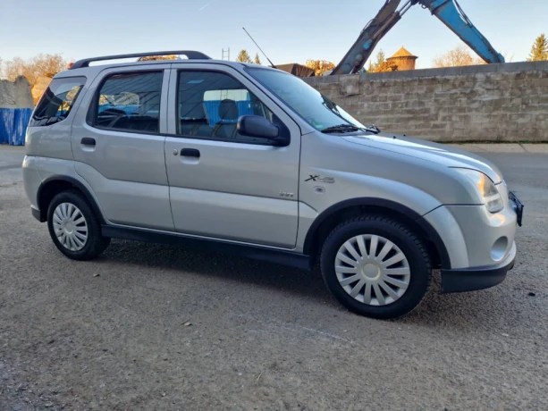 suzuki-ignis-13-benzinklimaohrev-sedaciek8x-gumy-big-1