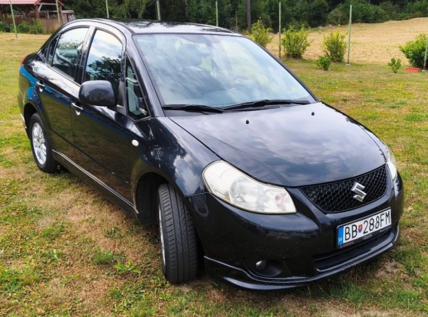 suzuki-sx4-16-gs-urban-line-abs-aac-mp3-79kw107hp-m5-big-0