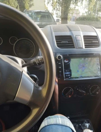 suzuki-sx4-15-glx-urban-line-82kw112hp-m5-big-2