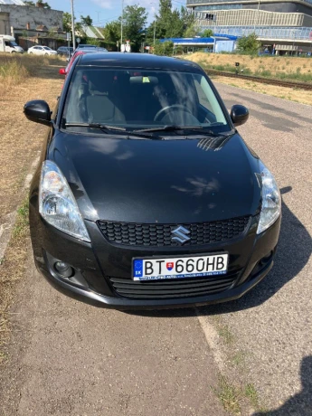 suzuki-swift-2012-big-2