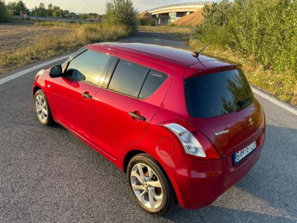 suzuki-swift-12-aac-gs-69kw94hp-m5-big-2
