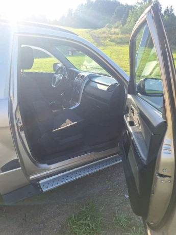 suzuki-grand-vitara-16-vvt-jx-78kw106hp-m5-big-3