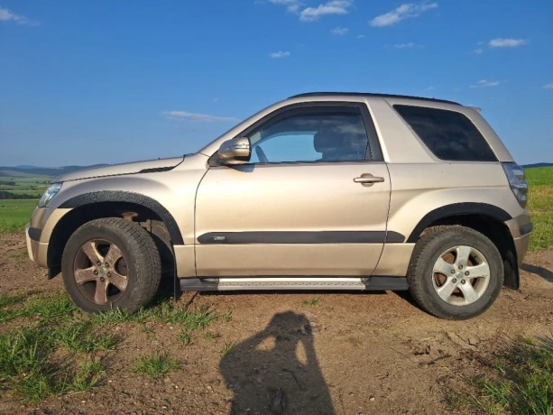 suzuki-grand-vitara-16-vvt-jx-78kw106hp-m5-big-0