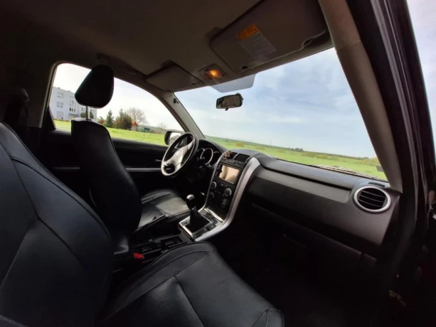 suzuki-grand-vitara-19-ddis-jlx-a-95kw130hp-m5-big-3