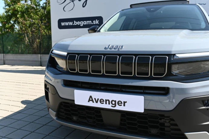 jeep-avenger-elektro-54-kwh-summit-big-2