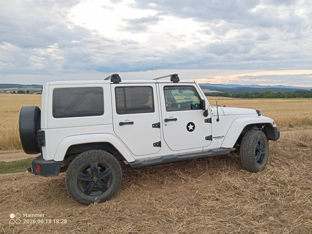jeep-wrangler-28-crd-sahara-at-147kw200hp-a5-big-1