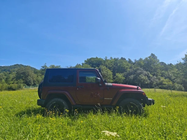 jeep-wrangler-28-crd-sport-at-130kw177hp-a5-big-2