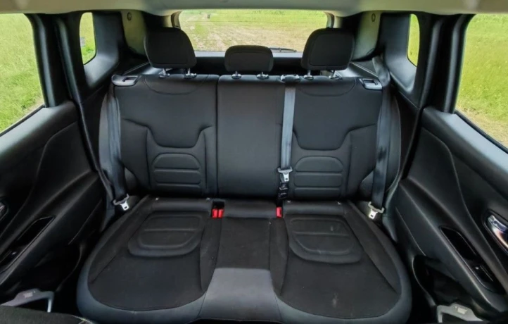 jeep-renegade-automat-diesel-4x4-big-2
