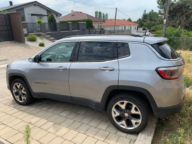 jeep-compass-20l-mjet-170-4wd-limited-at-125kw170hp-a9-big-2