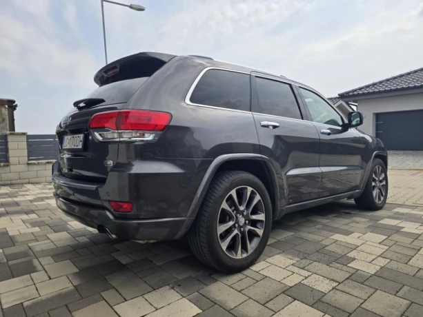 jeep-grand-cherokee-30l-v6-td-overland-at-big-2
