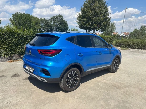 mg-zs-10-tgi-exclusive-at-82kw111hp-a6-big-2