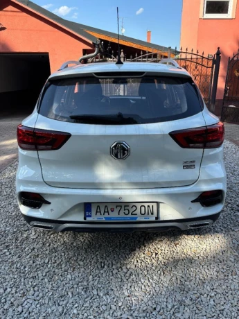mg-zs-10-tgi-exclusive-at-82kw111hp-a6-big-0