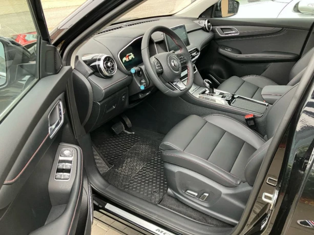 mg-hs-15-tgi-excite-at-119kw162hp-a7-big-2