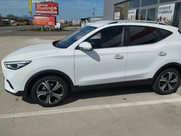 mg-zs-15-dvvt-essential-plus-78kw106hp-m5-big-2