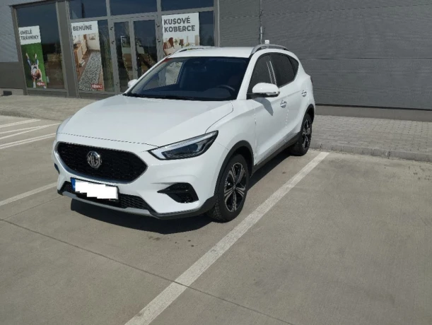 mg-zs-15-dvvt-essential-plus-78kw106hp-m5-big-0