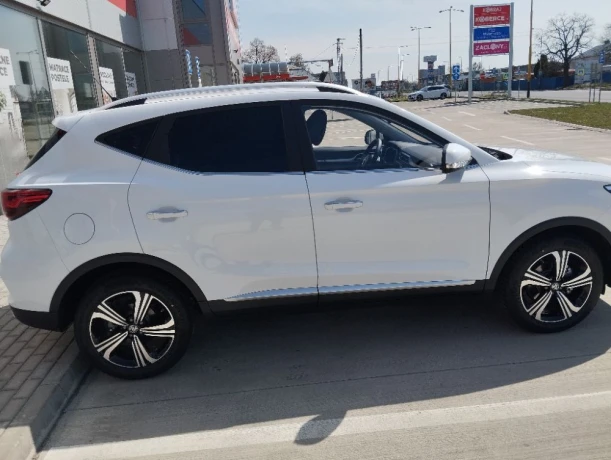 mg-zs-15-dvvt-essential-plus-78kw106hp-m5-big-3