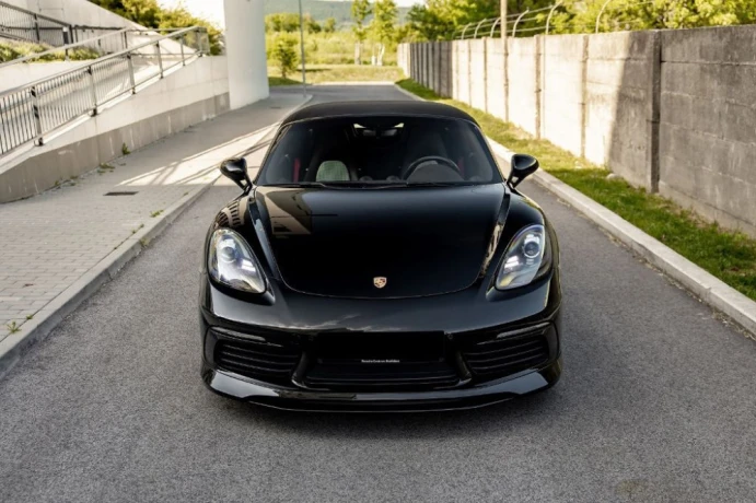 porsche-boxster-718-220kw300hp-m6-techart-oz-big-1