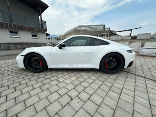 porsche-911-carrera-4-gts