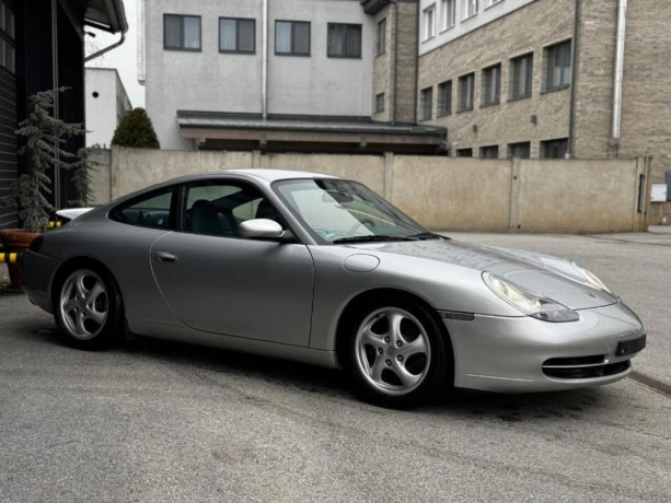 porsche-911-carrera-996-big-2