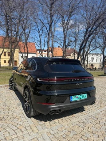porsche-cayenne-e-hybrid-big-0