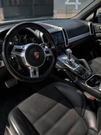 porsche-cayenne-gts-48-tiptronic-309kw420hp-big-2