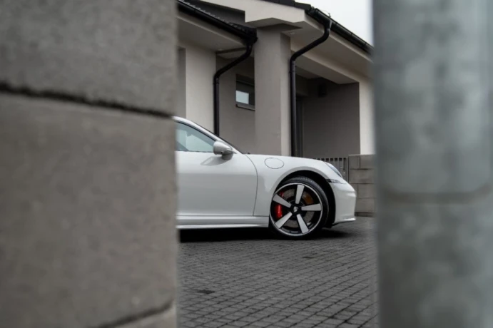 porsche-992-porsche-911-cartera-s-992-big-3