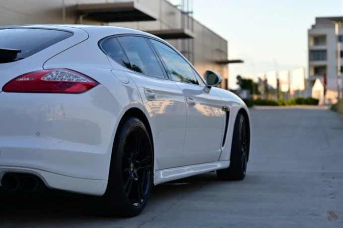 porsche-panamera-36-v6-pdk-big-2