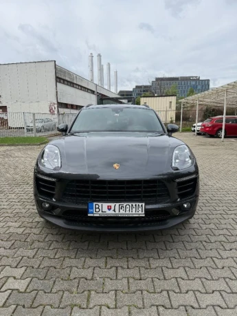 porsche-macan-s-diesel-190kw258hp-a7-pdk-chrono-paket-panorama-bose-tazne-kupeny-v-sr-big-1