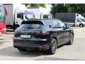 porsche-cayenne-s-4x4-at-small-1