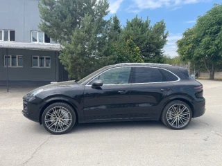 porsche-cayenne-turbo-4x4-at-404kw550hp-a8