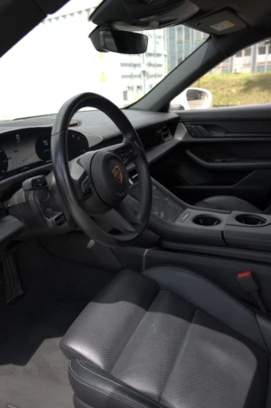 porsche-taycan-porsche-taycan-big-1