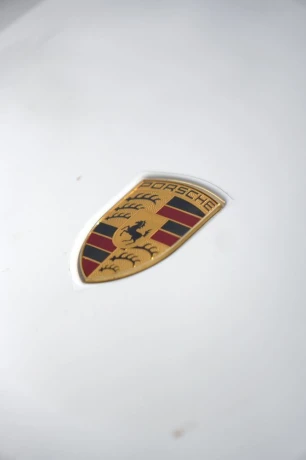 porsche-taycan-porsche-taycan-big-3