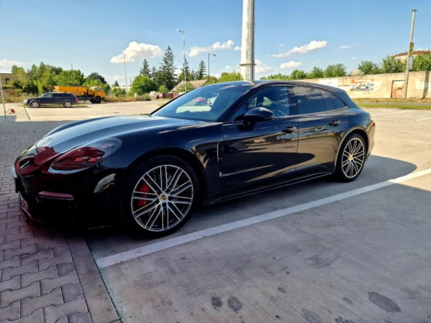 porsche-panamera-sport-turismo-combi-338kw-automat-big-1