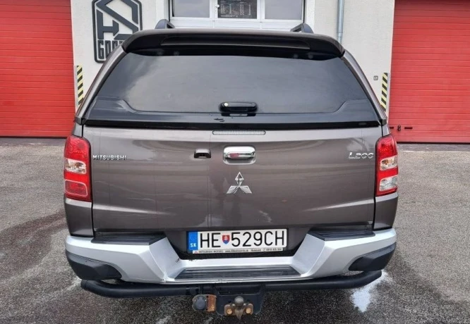 mitsubishi-l-200-24-di-big-2